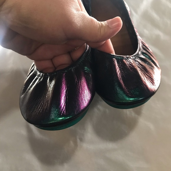 Tieks - Purple-Green Colorshift - Picture 3 of 6